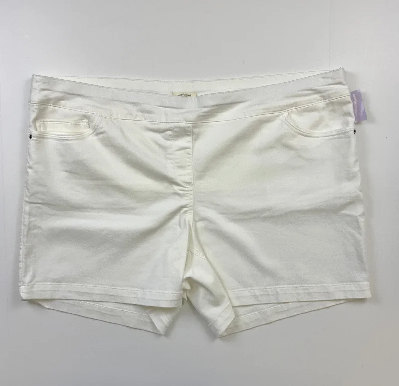 White Shorts West Bound, Size 22w