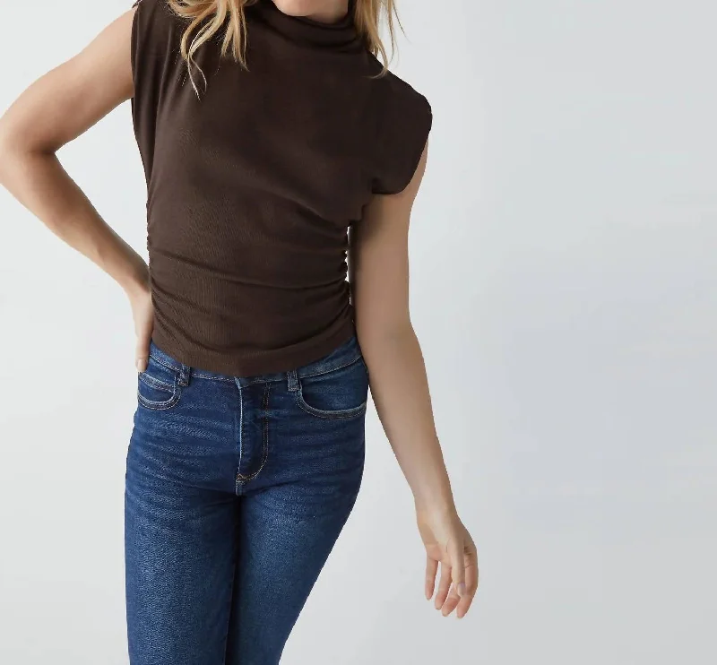 Amara Power Shoulder Tee In Java